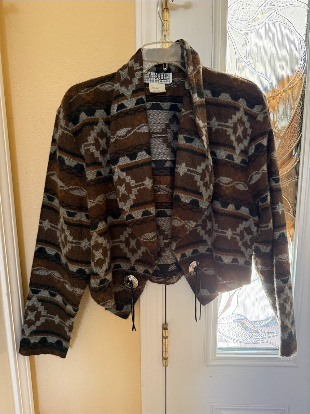 La Belle Brown and Gray Patterned Cropped Blazer